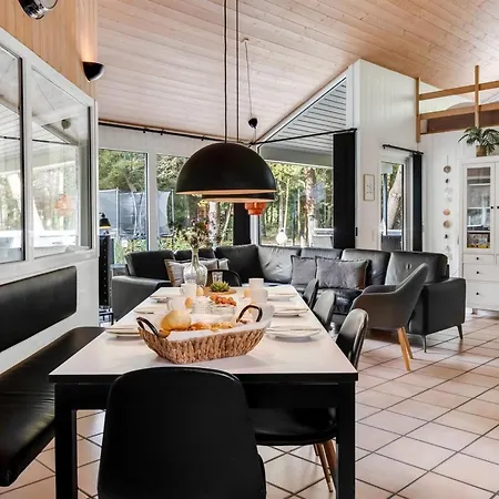 Jensen - 700m To The Fjord By Interhome *